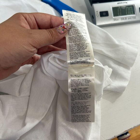 Fendi White Short Sleeve Round Neck Rainbow Sequined Fendi Roma Graphic Tee L - Picture 8 of 14